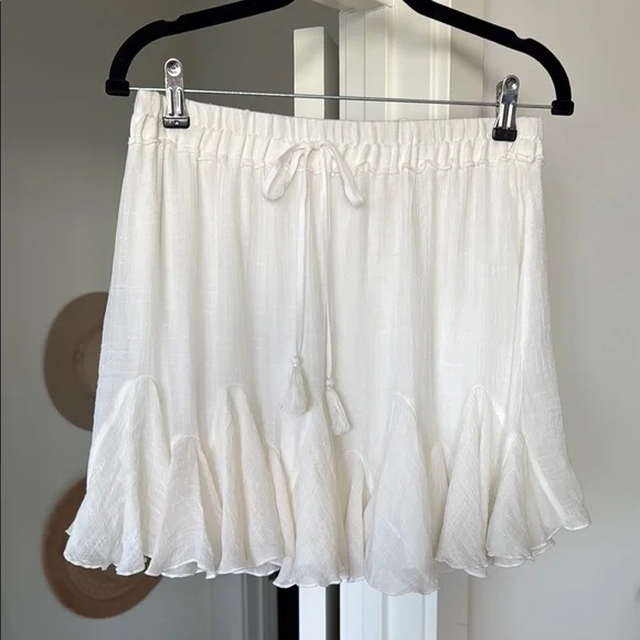 NWT Elegant White Ruffle Skirt - Picture 2 of 10
